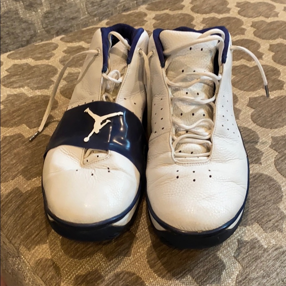 Jordan shoes in white and navy. Like new.